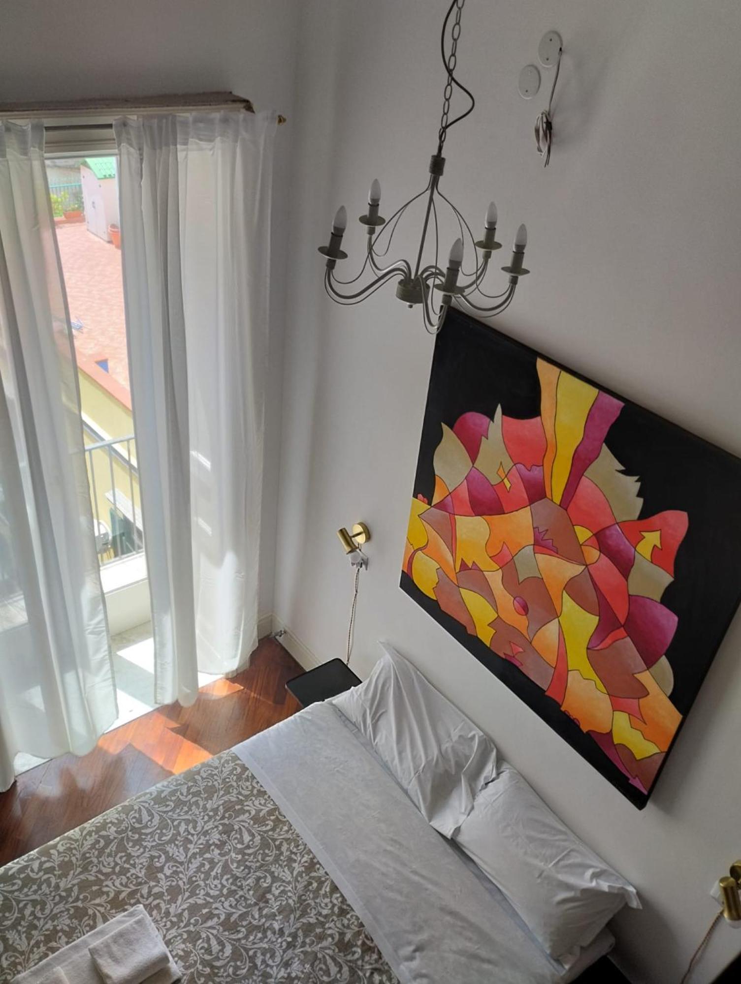 Residence E Appartamenti Cavallerizza Naples Exterior photo