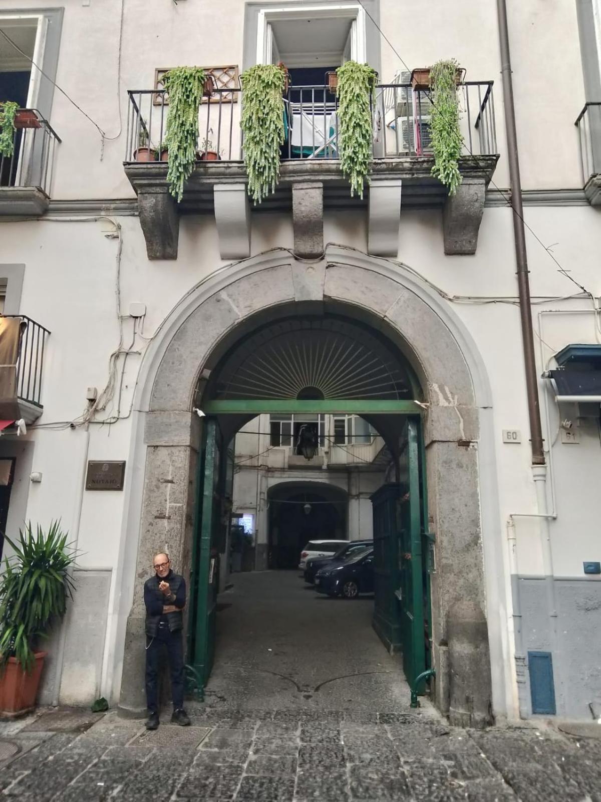 Residence E Appartamenti Cavallerizza Naples Exterior photo